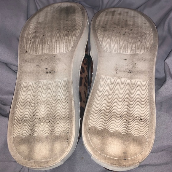 Torrid size 9.5W leopard slip on tennis shoes - Picture 6 of 6